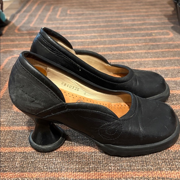 John Fluevog Mini Lily Darling - Picture 1 of 5